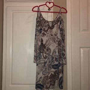 🛍 Cold Shoulder Paisley Dress 👗